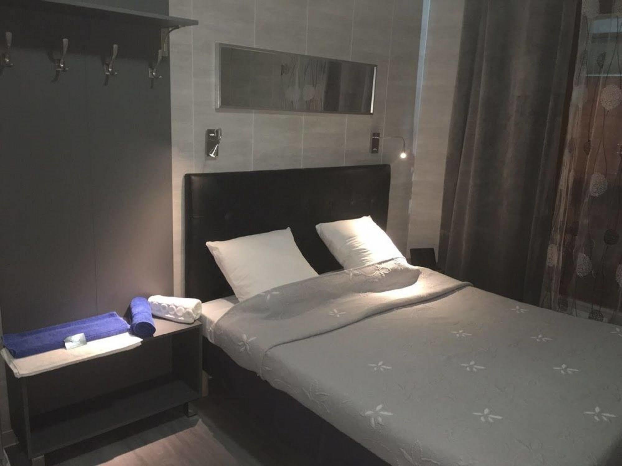Hotel Gofen Paris Exterior photo